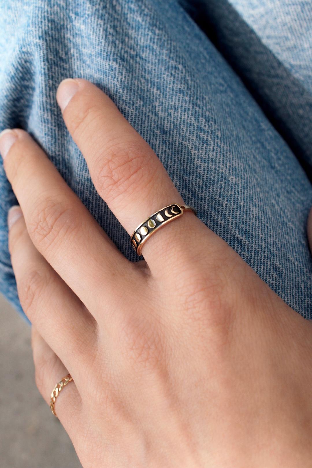 Selene Ring
