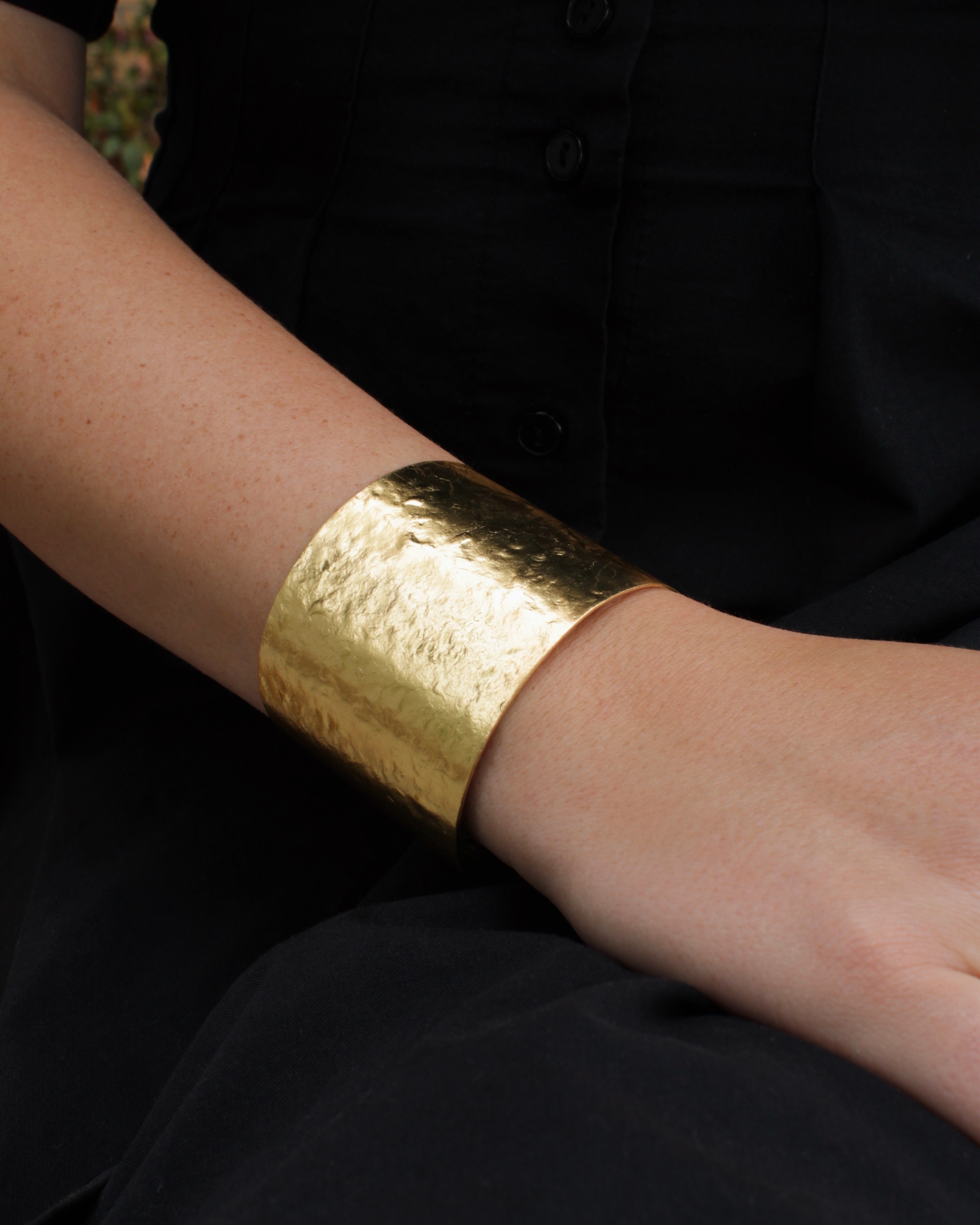 Avila Cuff