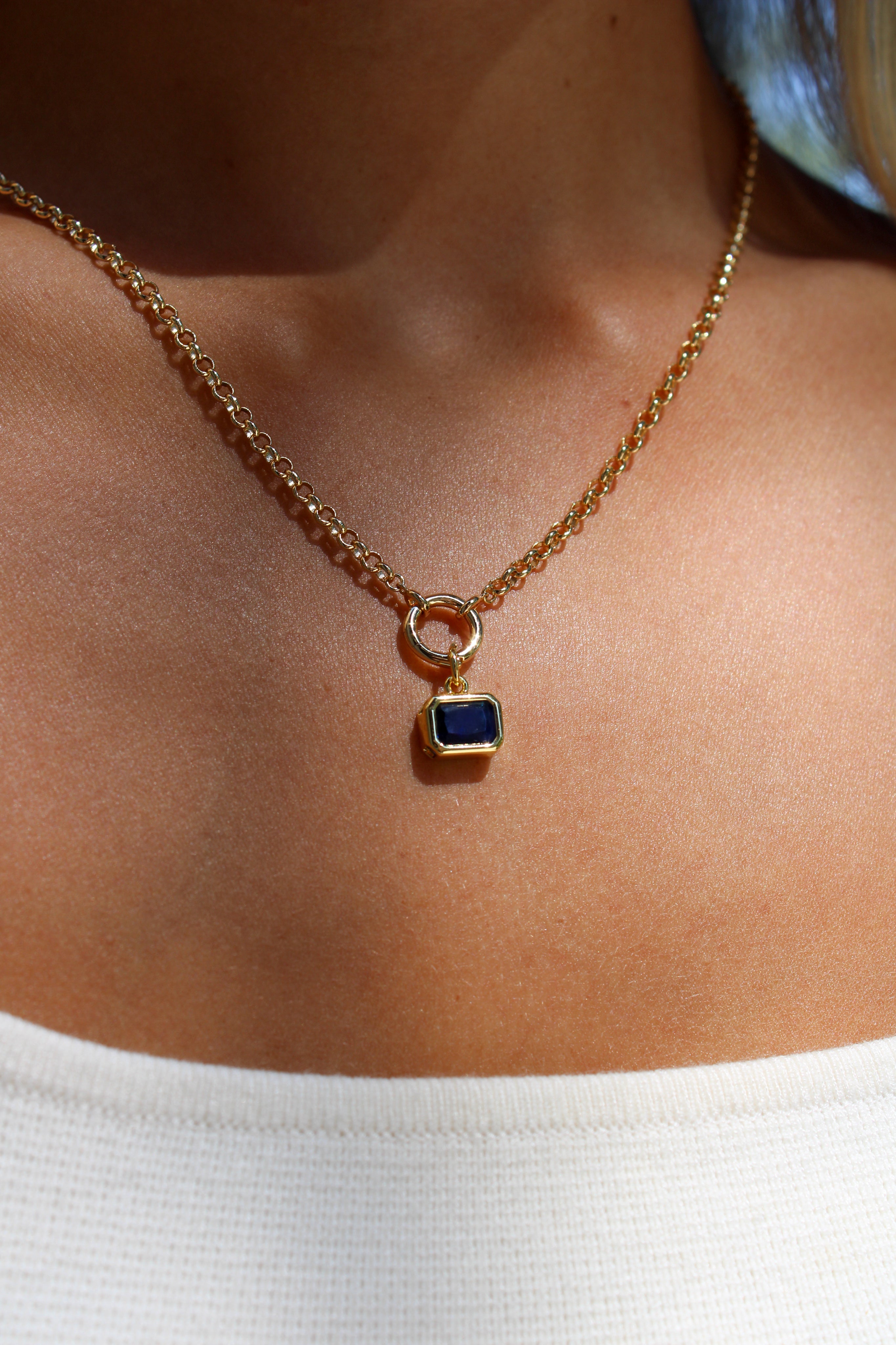 Arles Emerald Cut